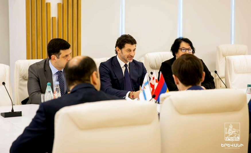 Каха Каладзе предложил провести Дни Тбилиси в Ереване и Дни Еревана в Тбилиси