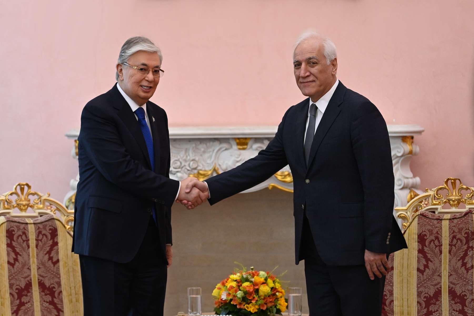 Տոկաևը Վահագն Խաչատուրյանին հրավիրել է Ղազախստան