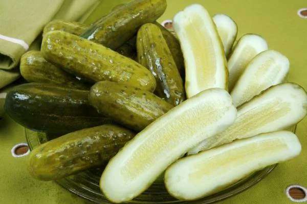 Ամուսինները մահացել են վարունգի թթվից