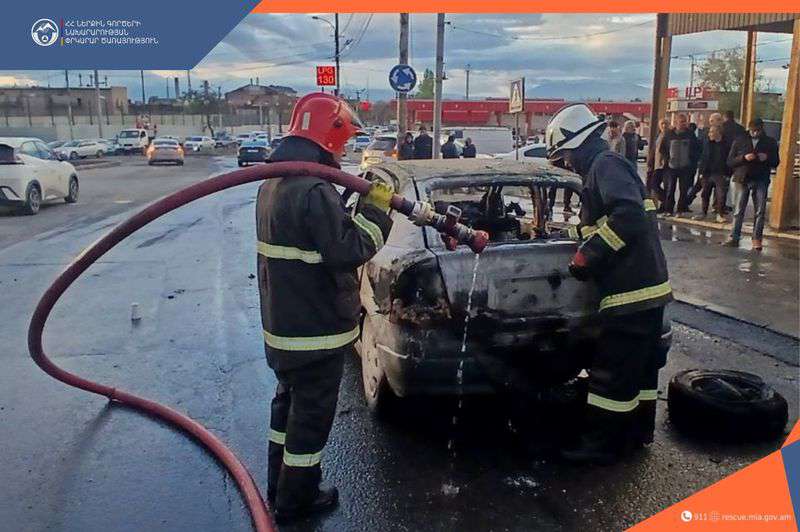 Բագրատունյաց փողոցում այրվել է ավտոմեքենա․ կա տուժած