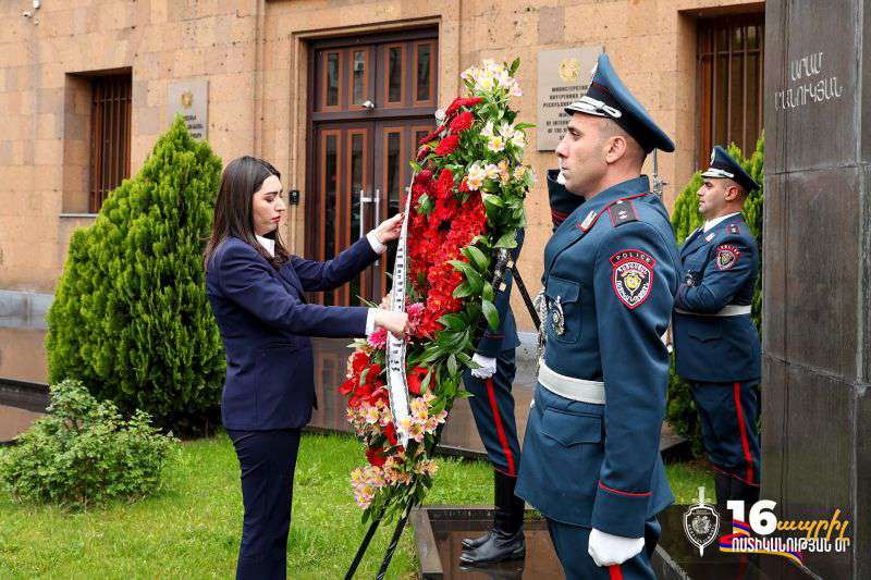 Հարգանքի տուրք՝ ՆԳ առաջին նախարար Արամ Մանուկյանի հիշատակին