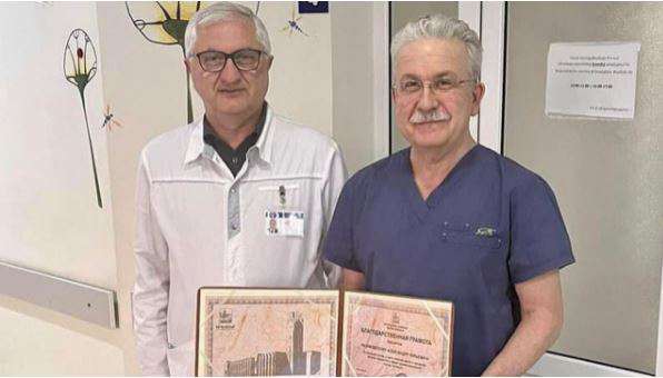 3 уникальные операции за один день – мэр Еревана наградил профессора из России