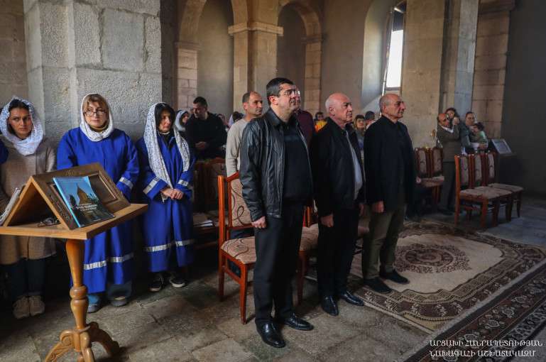 В литургии в Амарасе приняли участие действующий и бывшие президенты Арцаха