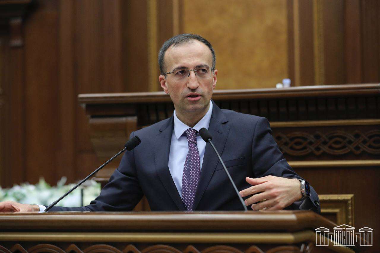 «Չեք ուզում, որ մենք սահման ունենանք». Արսեն Թորոսյանը՝ ընդդիմությանը (ՏԵՍԱՆՅՈՒԹ)