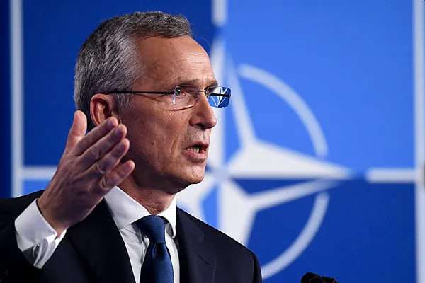 "The issue of providing air defense to Ukraine is urgent." Stoltenberg