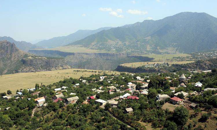 Սանահինցիները «կանկախանան». «Հրապարակ»