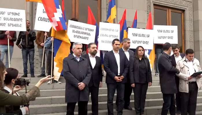 Партия «5165» с сегодняшнего дня временно приостанавливает свою партийную деятельность