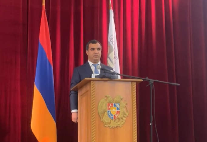 Վալոդյա Գրիգորյանը ստանձնեց Փարաքար համայնքի ղեկավարի պաշտոնը