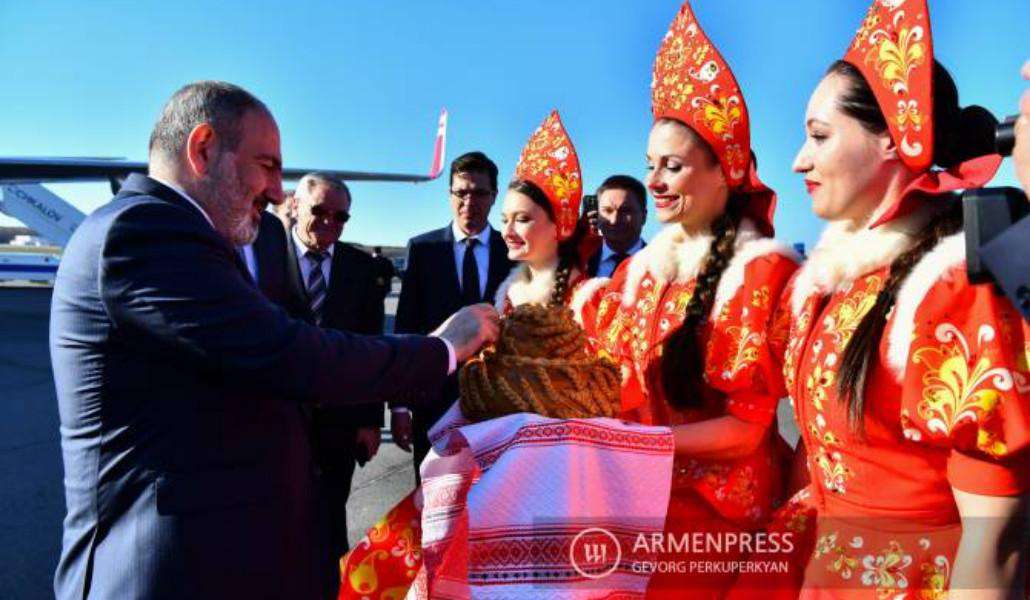 Премьер-министр Никол Пашинян прибыл в Нижний Новгород