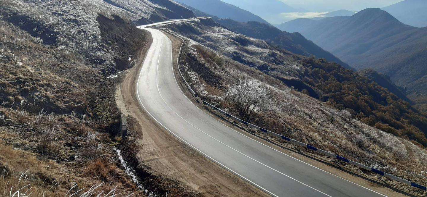 The minister presented details of the interstate road leading to Iran