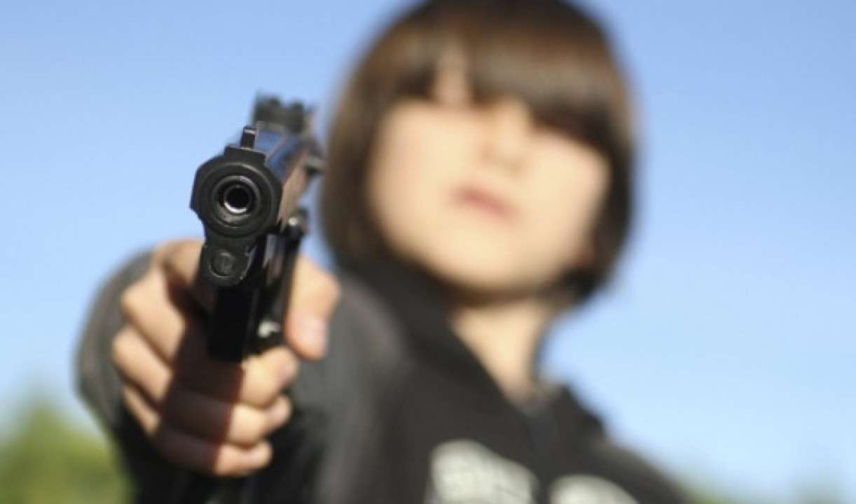 Դպրոցում աշակերտը պնևմատիկ ատրճանակով կրակոց է արձակել իր հետ վիճաբանողների ուղղությամբ