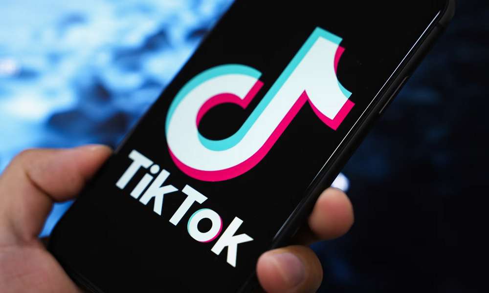 French government launches crackdown on TikTok's #SkinnyTok trend