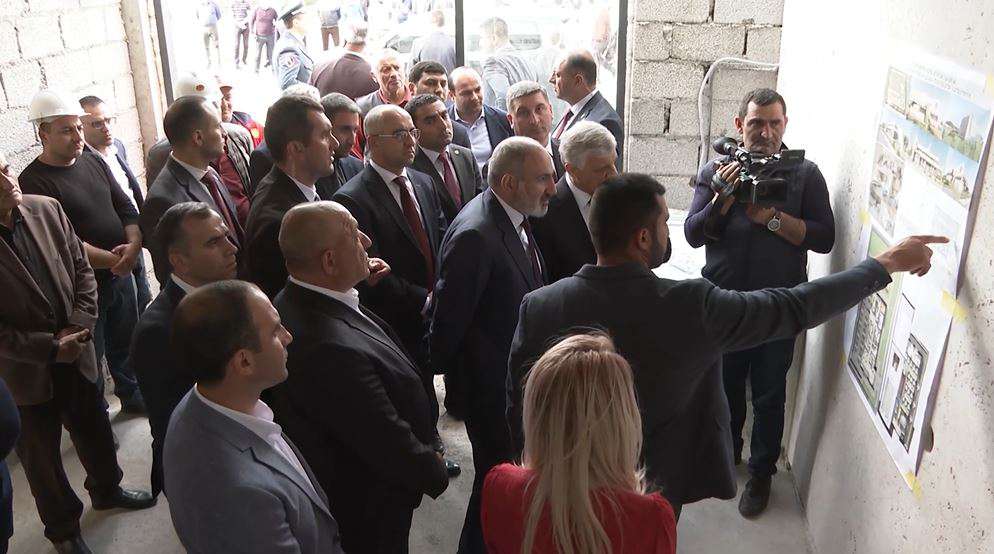 Строительные работы спортивной школы тяжелой атлетики имени Симона Мартиросяна будут завершены в августе. Никол Пашинян (видео)