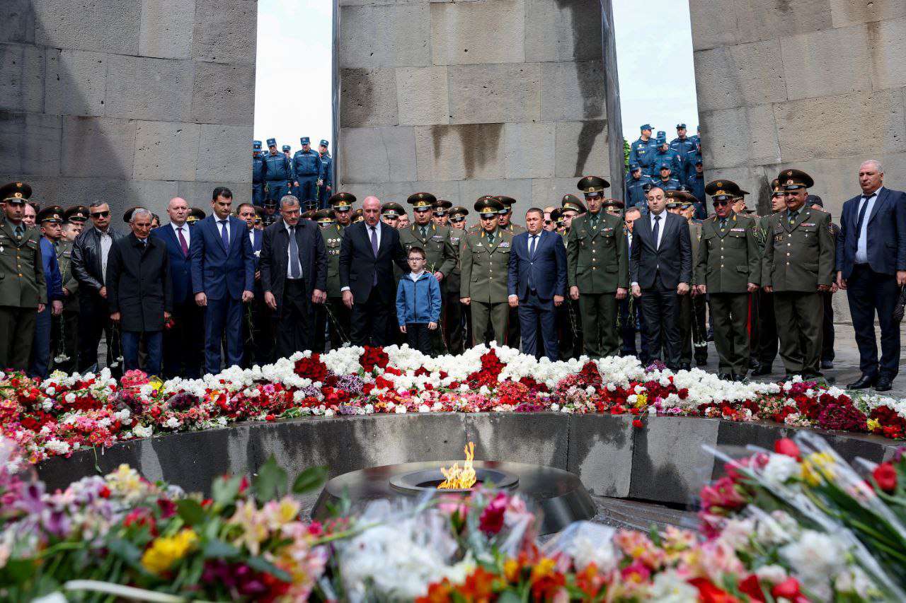 ՀՀ ՊՆ, ԶՈւ և ԶՈւ ԳՇ ղեկավար կազմն այցելել է Ծիծեռնակաբերդ