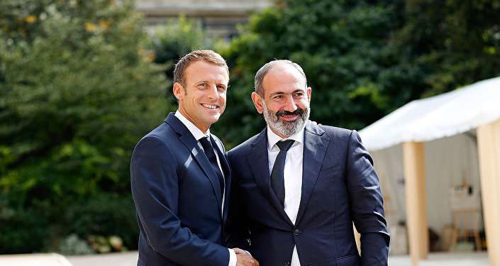 Никол Пашинян направил поздравление Эммануэлю Макрону в связи с переизбранием на пост президента