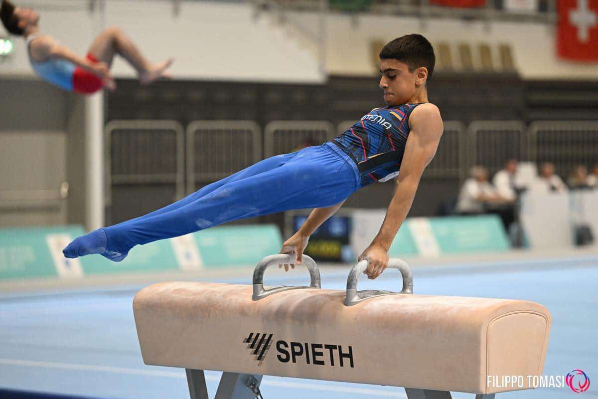 Մարմնամարզության երիտասարդների ԵԱ. Համլետ Մանուկյանն ու Մամիկոն Խաչատրյանը եզրափակչում են