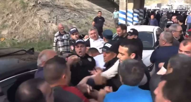 Բերման է ենթարկվել պատգամավոր Արթուր Խաչատրյանը