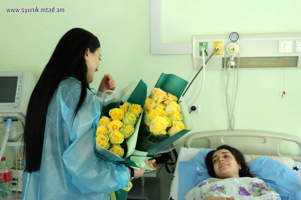 Սյունիքի փոխմարզպետն այցելել է ավտոբուսի վթարից տուժած քաղաքացիներին