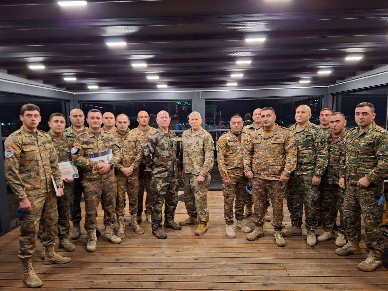 The command of the NATO KFOR mission visited the RA military group stationed in Kosovo