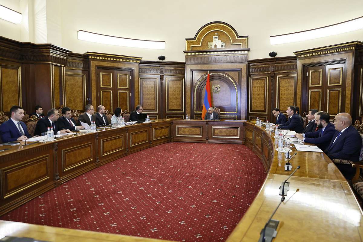 Քննարկվել է «300 դպրոց, 500 մանկապարտեզ» ծրագրի ընթացքը