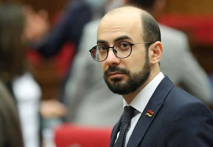 Ишхан слишком мелкая рыбка, чтобы угрожать нашей фракции - Секретарь "ГД" Артур Ованнисян.