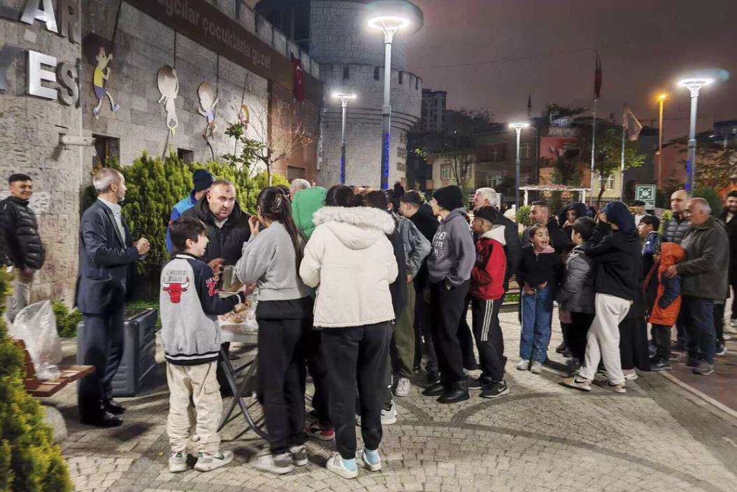 The number of buildings damaged by the Istanbul earthquake has exceeded 4,200