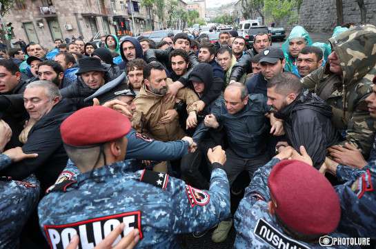 В ходе митингов были задержаны 244 человека
