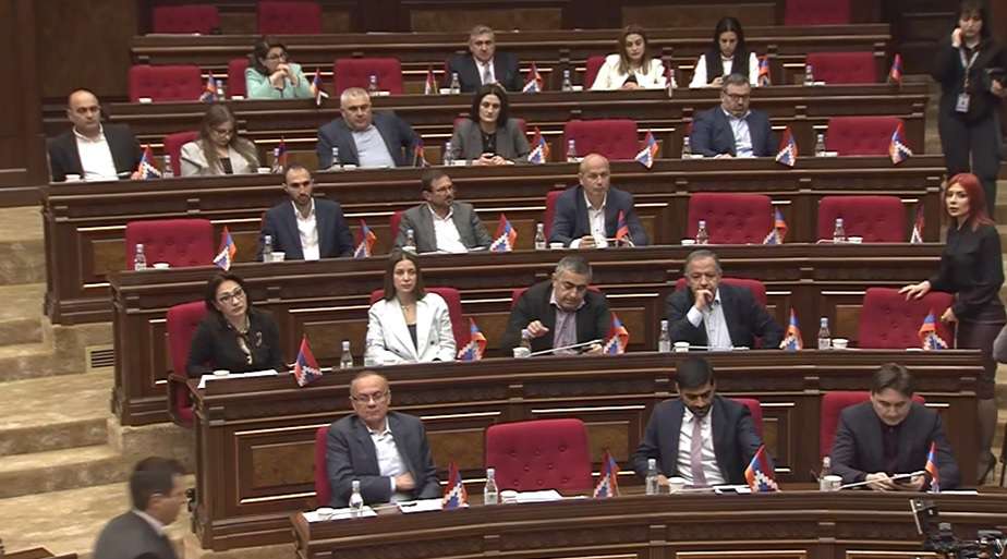 «Եթե հանդիպումները տեղի ունենային Մոսկվայում, դուք էլի՞ այս հարցը կբարձրացնեիք». Եղոյանը՝ Գեղամ Մանուկյանին (ՏԵՍԱՆՅՈՒԹ)