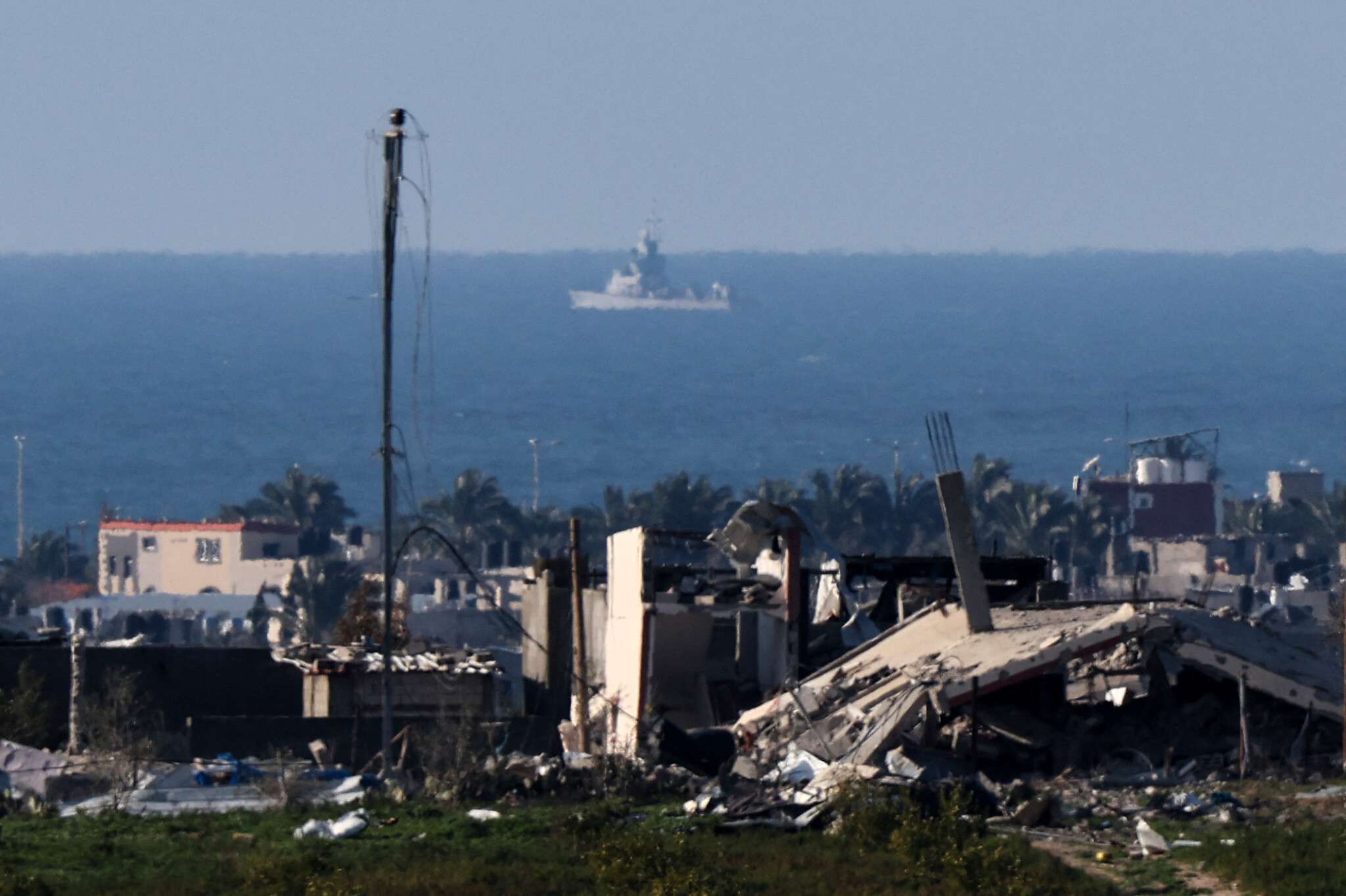 A humanitarian aid ship with 400 tons of cargo left Cyprus for Gaza