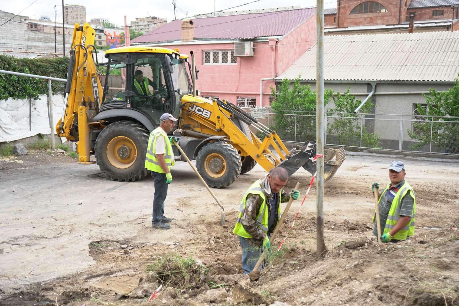 «Հանրային ծառայություն մատուցողները քանդում են ճանապարհն ու չեն վերականգնում». Թորոսյան