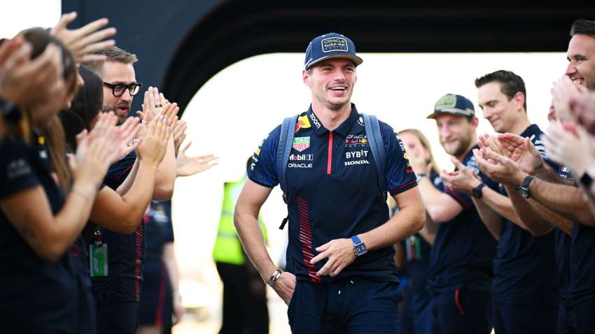"My future is connected with Red Bull, even if they offer 250 million euros." Verstappen
