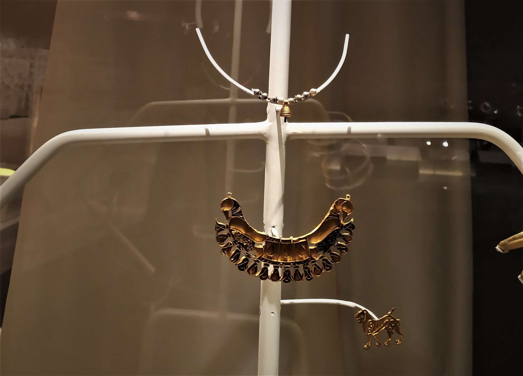 Exhibits from the History of Armenia and "Erebun" museums are presented in the British Museum