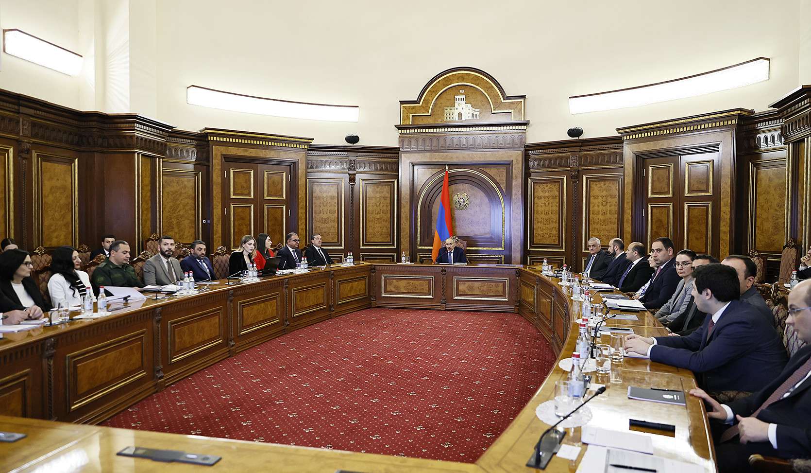 Վարչապետի գլխավորությամբ տեղի է ունեցել աշխատանքային քննարկում