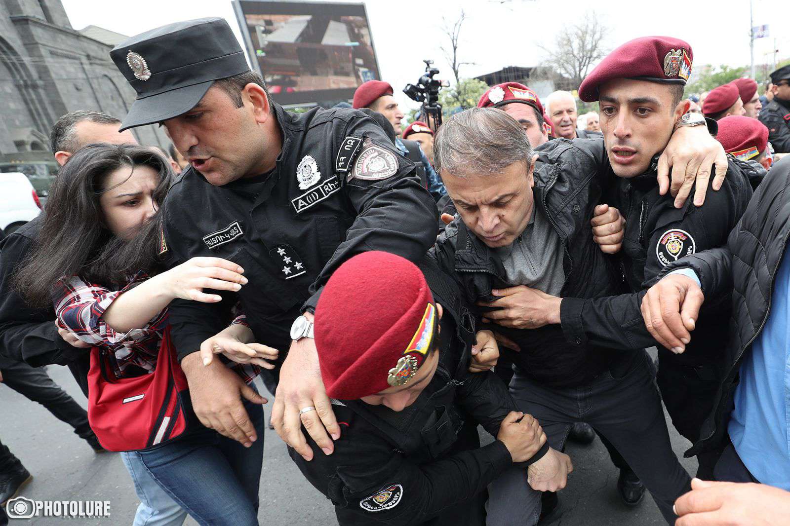 Валерий Осипян задержан за перекрытие улицы