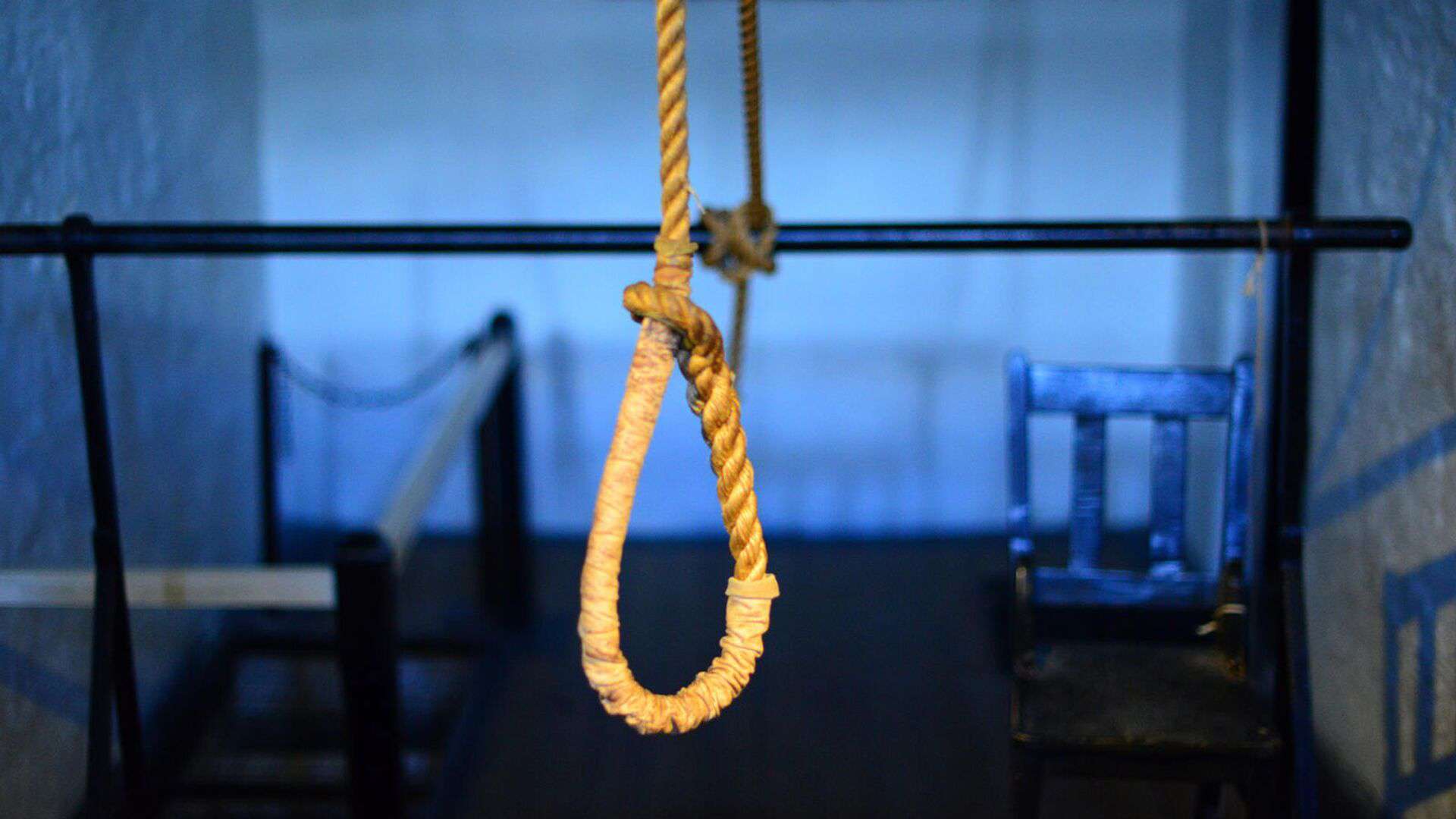 13-летнего мальчика нашли повешенным в спальне одного из домов Арташата.