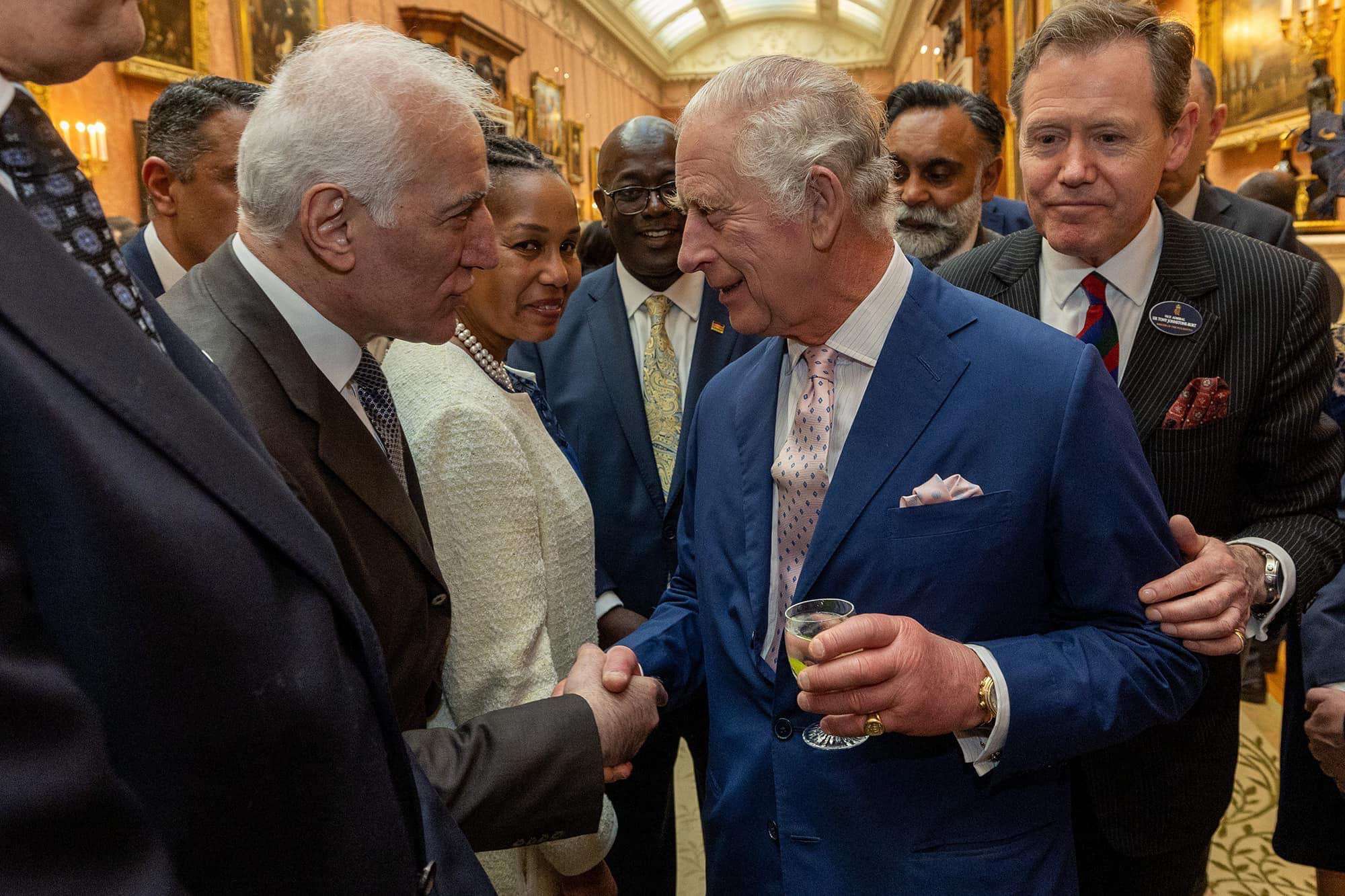 Ваагн Хачатурян пригласил Карла III в Армению