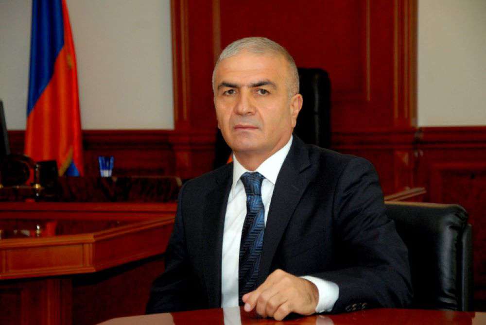 Սյունիքի նախկին մարզպետ Հունան Պողոսյանը հրավիրվել է Դատախազություն