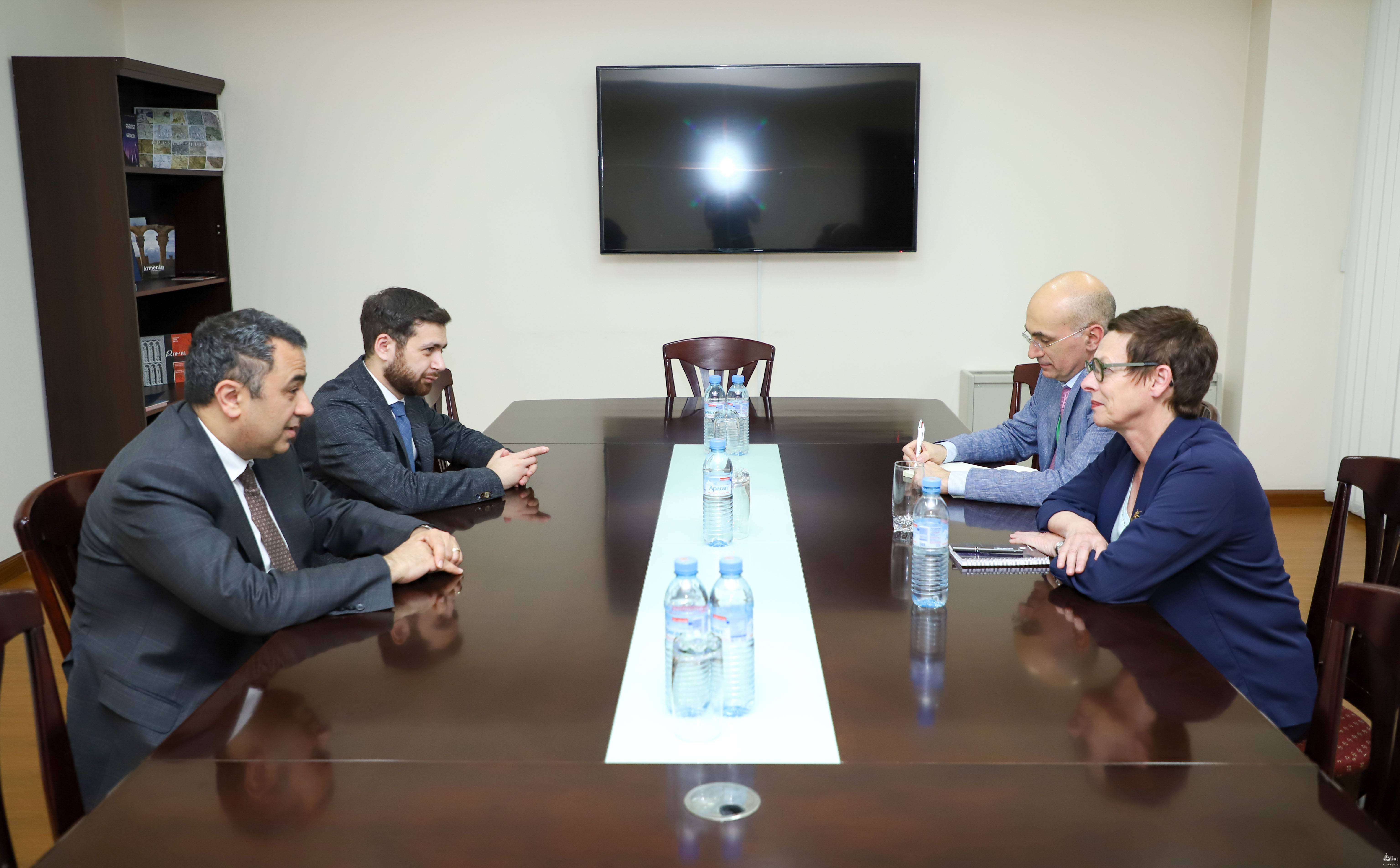 the latest developments in the regulation of relations between Armenia and Azerbaijan were discussed with the French ambassador