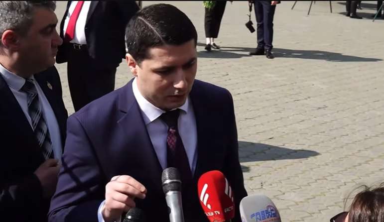 Հինգերորդ շարասյուն կար, ենթադրում եմ՝ հիմա էլ կա. Քյարամյան