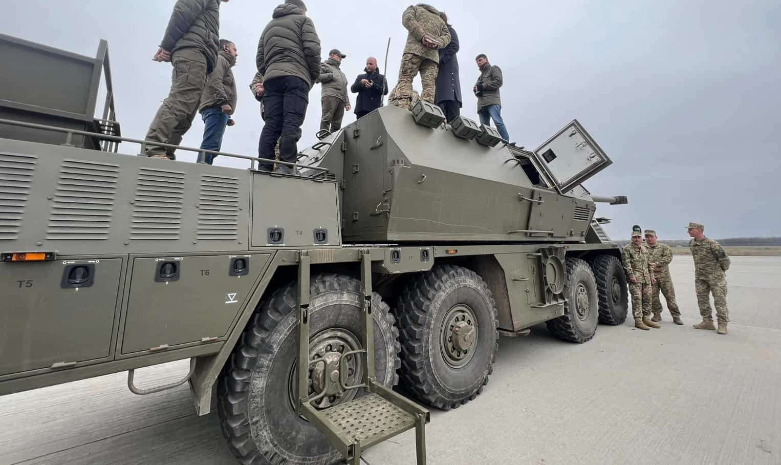 Slovakia can buy an armored car worth 250 million dollars from the USA