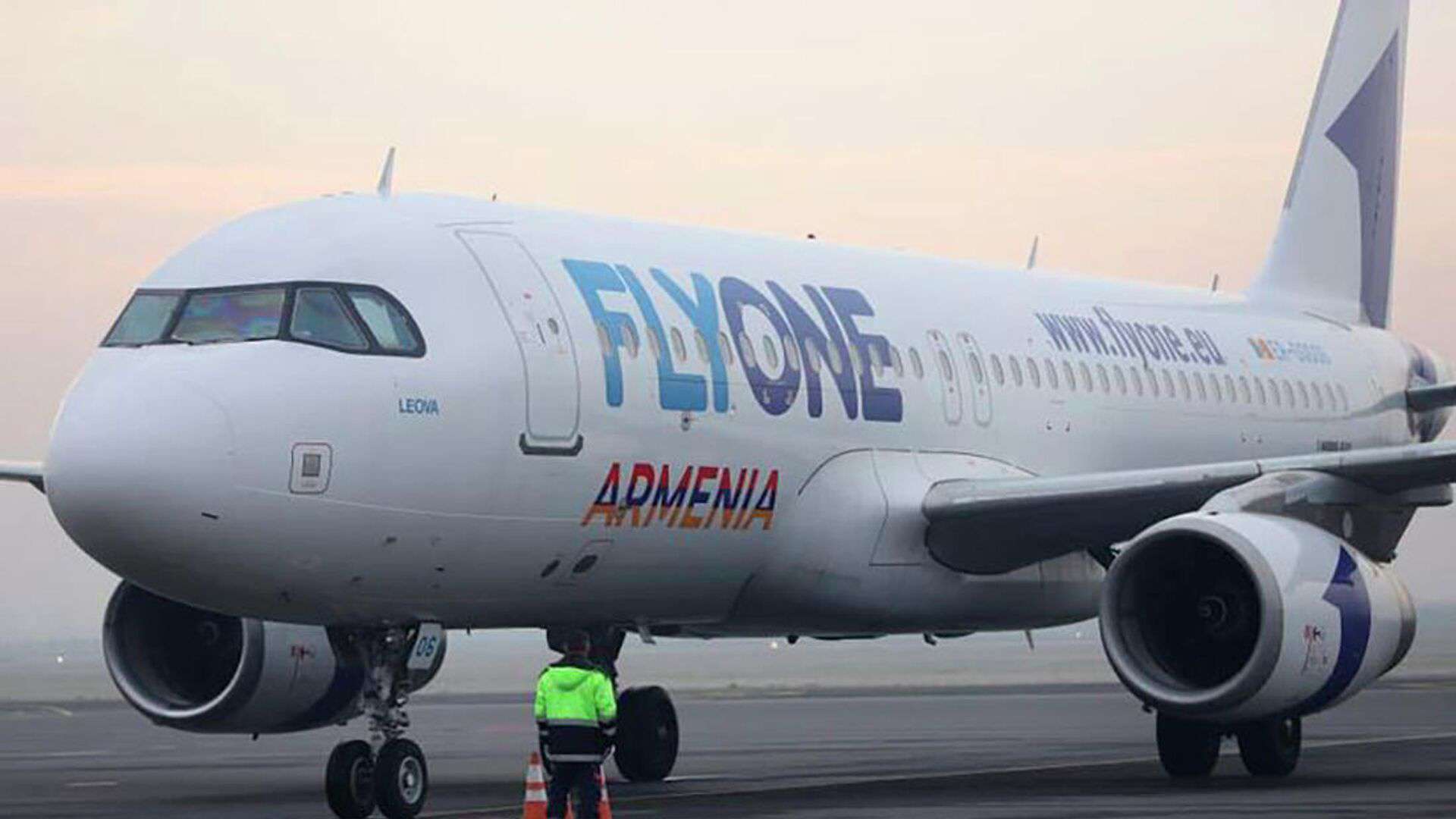 Дубай запретил посадку самолета Flyone Armenia в своем аэропорту