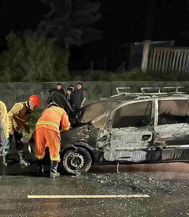 Սևանում մեքենա է այրվել․ վարորդը այրվածքներով տեղափոխվել է հիվանդանոց