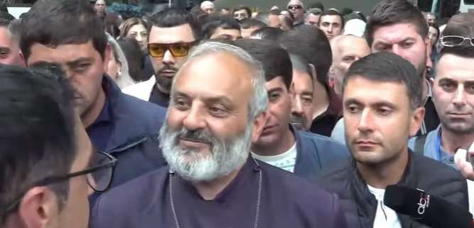«Դժբախտաբար, ոչ». Գալստանյանը՝ նախկին նախագահների հետ հանդիպման մասին