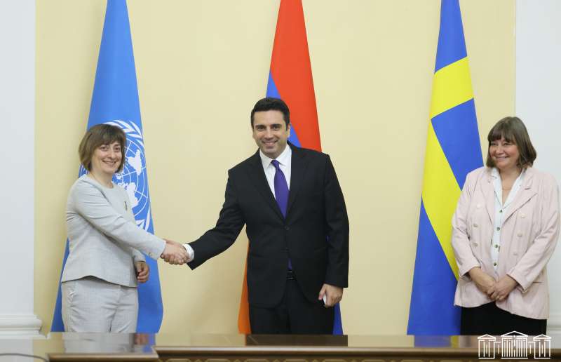 Ален Симонян присутствовал на заседании программного совета «Новая Армения – современный парламент»