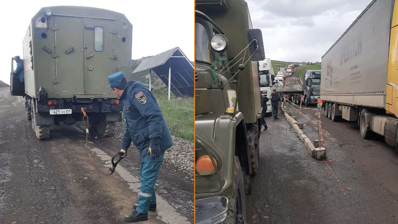 Փրկարարները բեռնատարը դուրս են բերել ճանապարհի երթևեկելի գոտուց