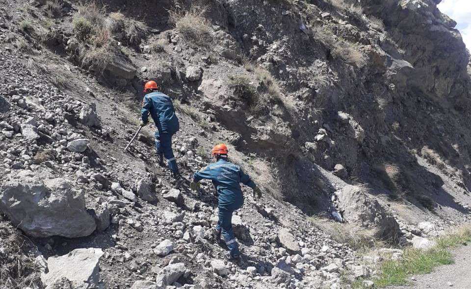 ՀՀ ավտոճանապարհներին իրականացվում են հարկադիր քարաթափումներ