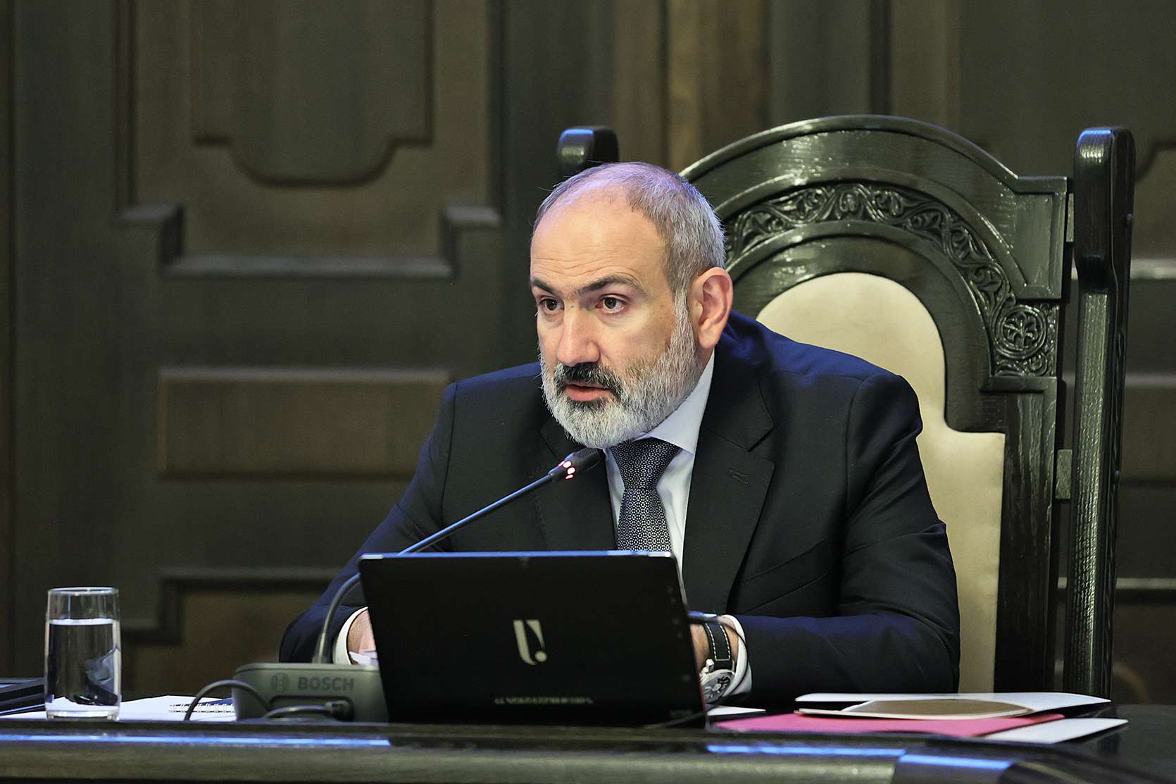 The Prime Minister presented the results of the tripartite meeting held in Brussels