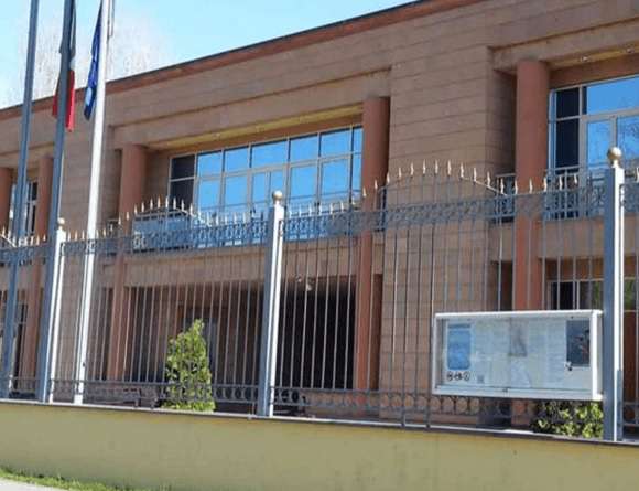 Посол Италии в Армении попал в больницу в результате автомобильной аварии