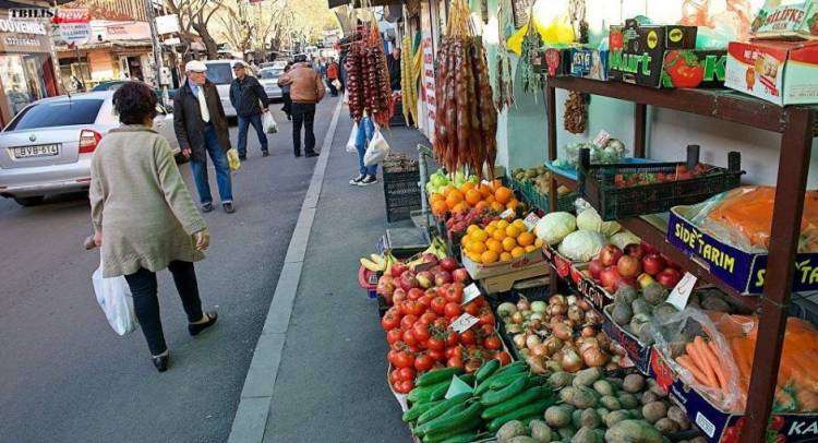 Բացօթյա ապօրինի առևտուր իրականացնելու դեպքերով 10 արձանագրություն է կազմվել