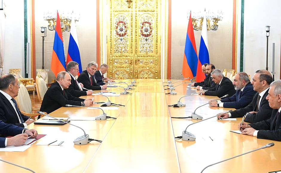 Ընթանում է Փաշինյան-Պուտին հանդիպում
